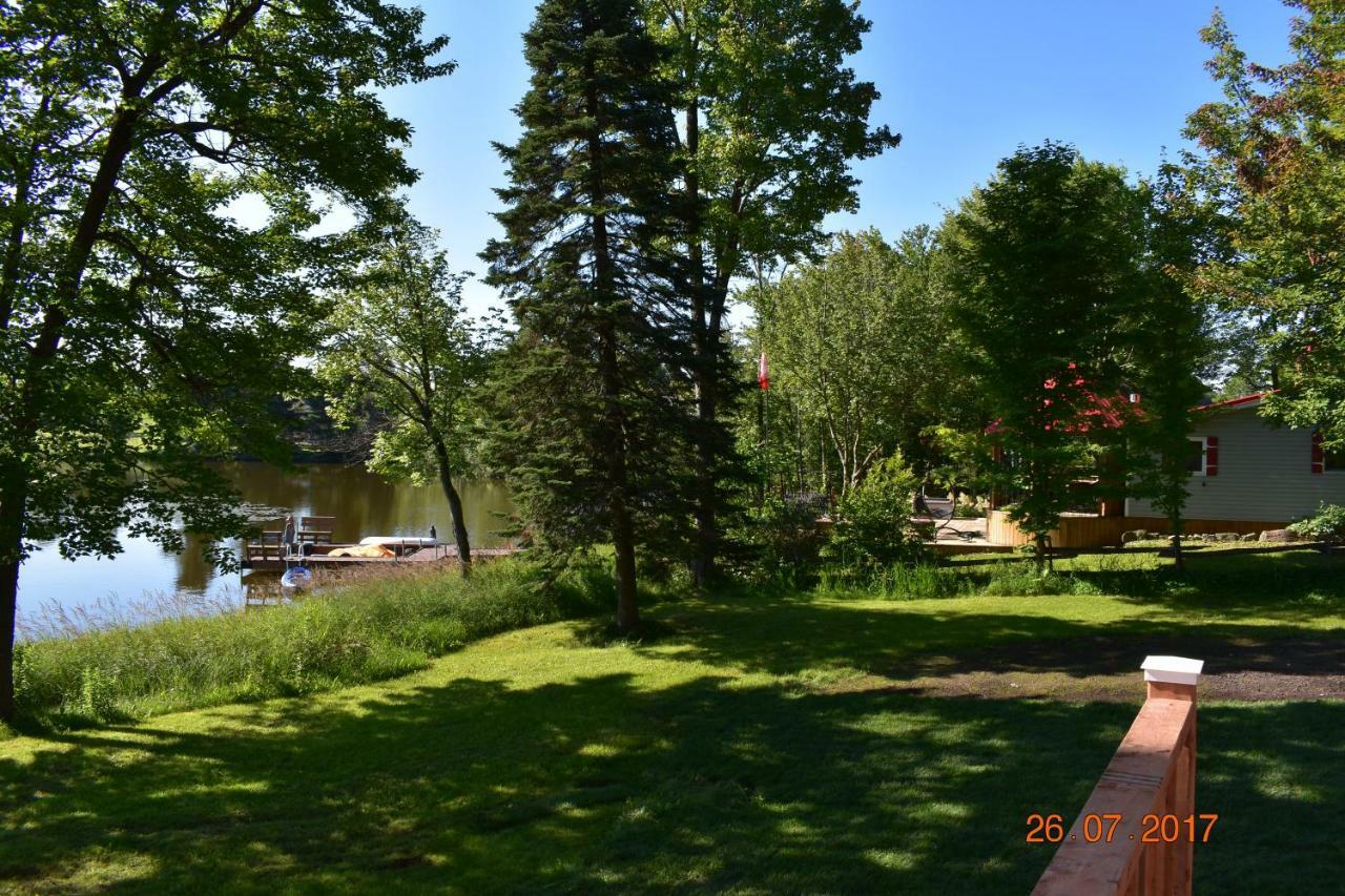 Domaine Henri-Daze Villa Saint-Pierre-Baptiste Dış mekan fotoğraf